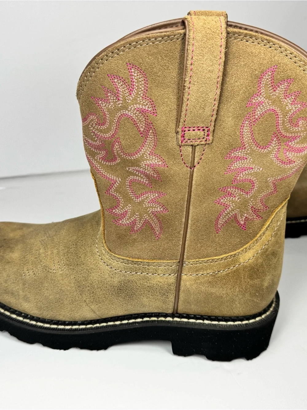 Ariat Tan Suede Western Ankle Booties with Pink Stitching size 8.5